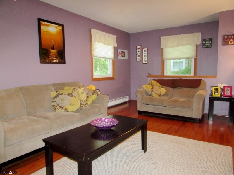 For Sale: 7 Bowdoin Trl Hopatcong, NJ 07843