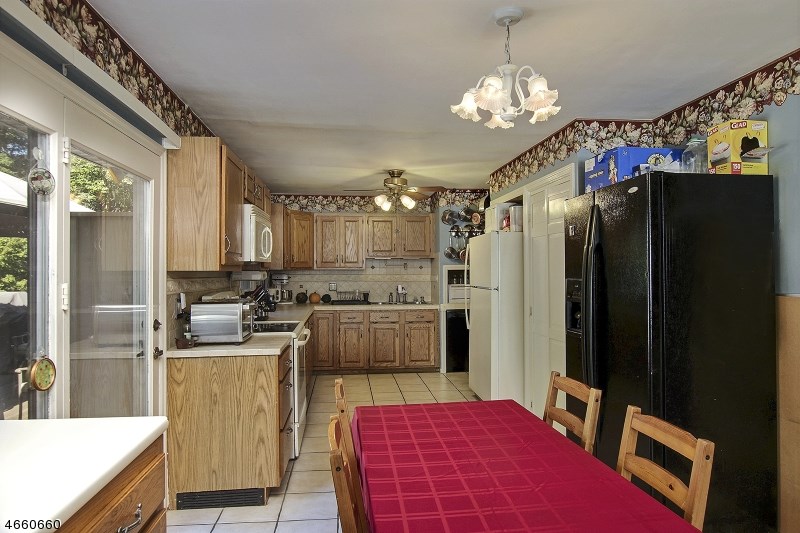 51 Mountain View Ave