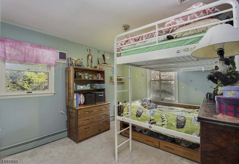 51 Mountain View Ave