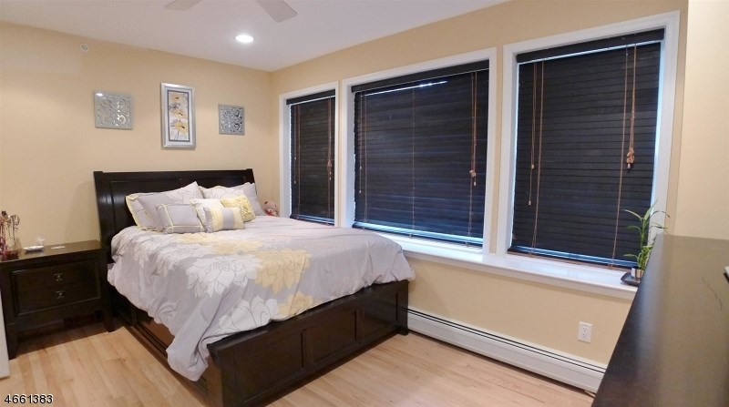 28 Sunset Ter UNIT 4