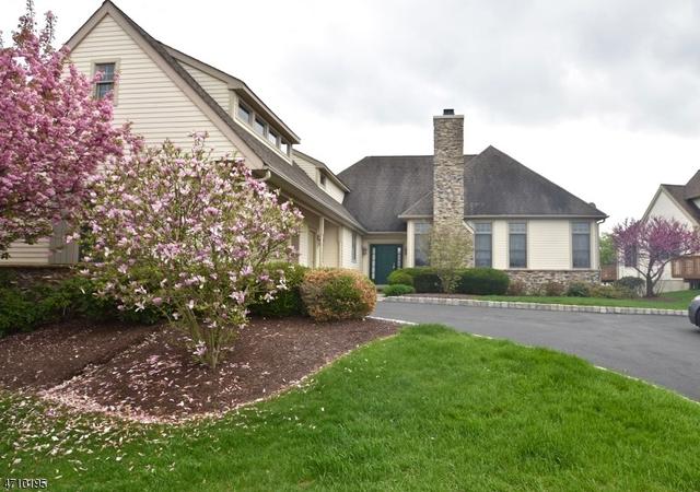 1 Troon Dr