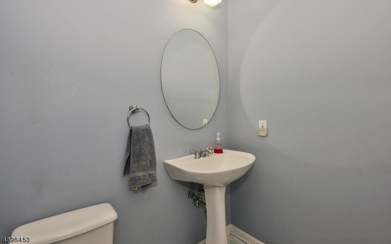 220 Hoffman Rd