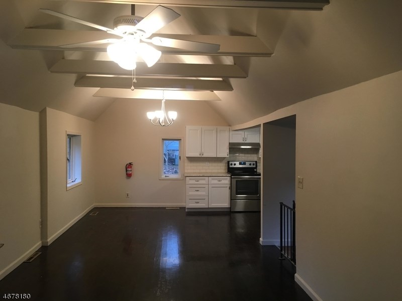 1117 Hamilton Dr