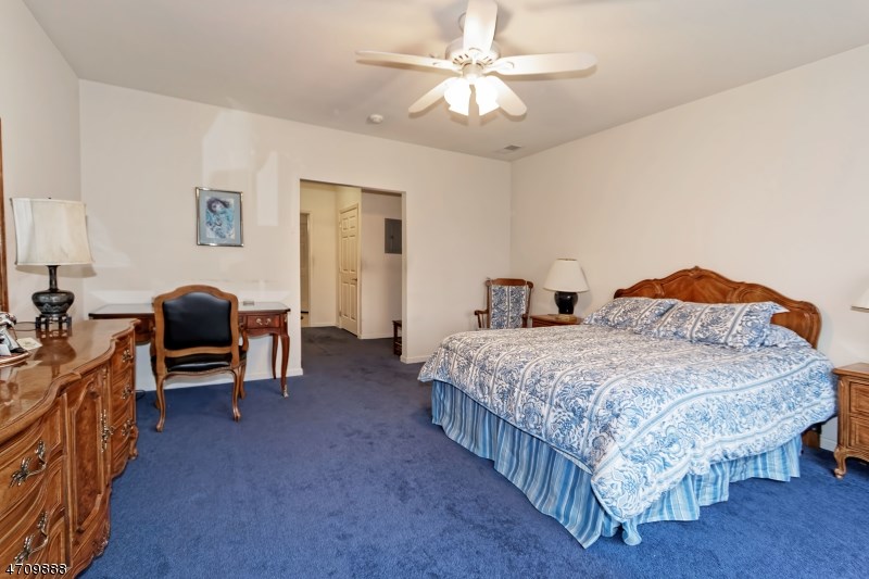 7 Doreen Ct