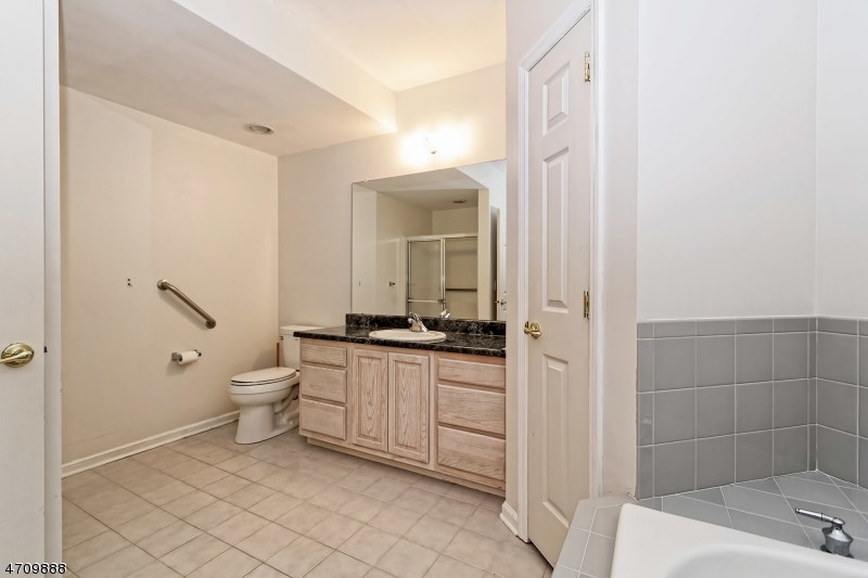 7 Doreen Ct