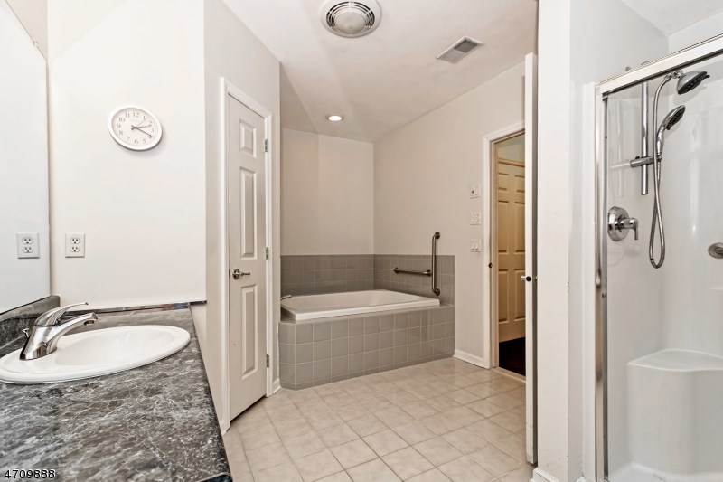 7 Doreen Ct