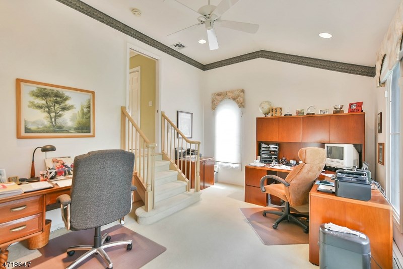47 N Shore Rd