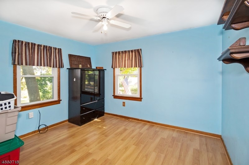 909 Green Pond Rd