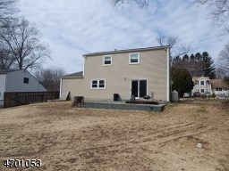 68 Arrowgate Dr