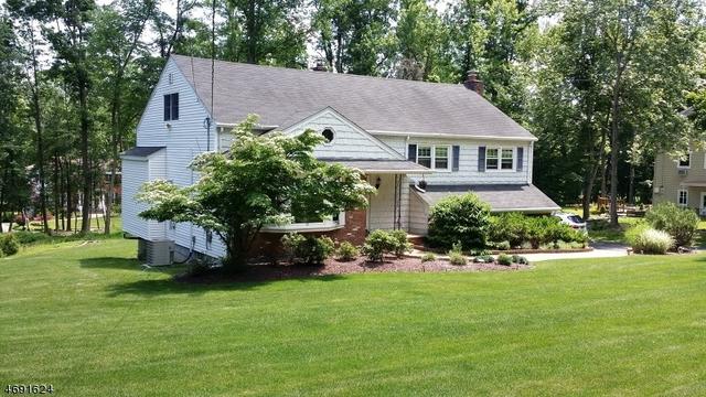 45 Clover Ln