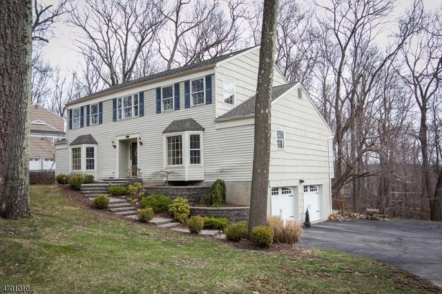 2 Willow Dr