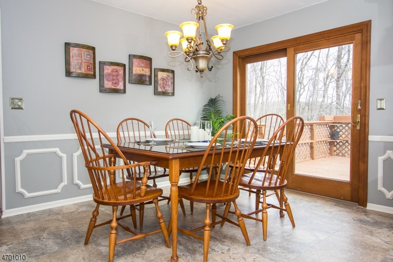 2 Willow Dr