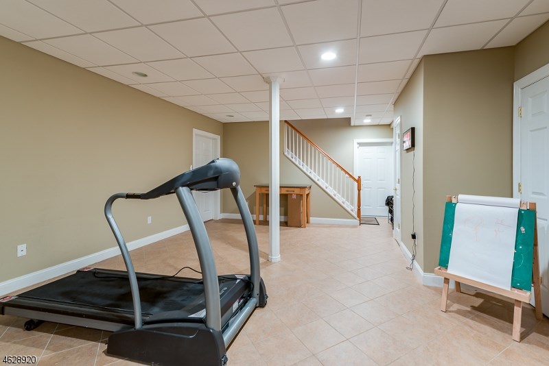 14 Carroll Dr