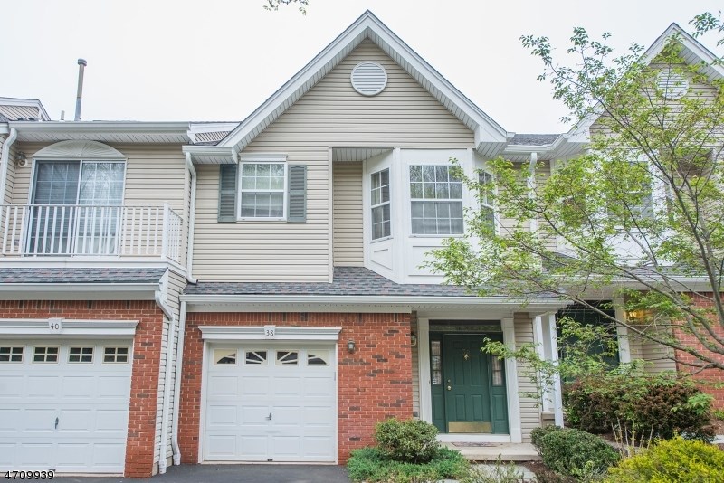 8 Witherspoon Ct