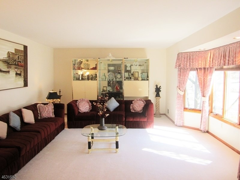For Sale: 10 Merrimac Rd Randolph, NJ 07869