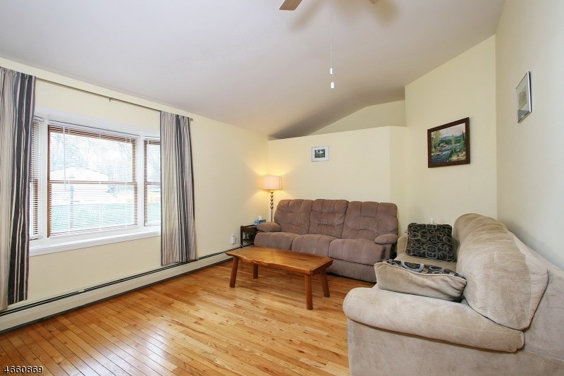 37 Brendona Ave