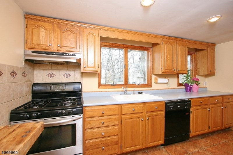 37 Brendona Ave