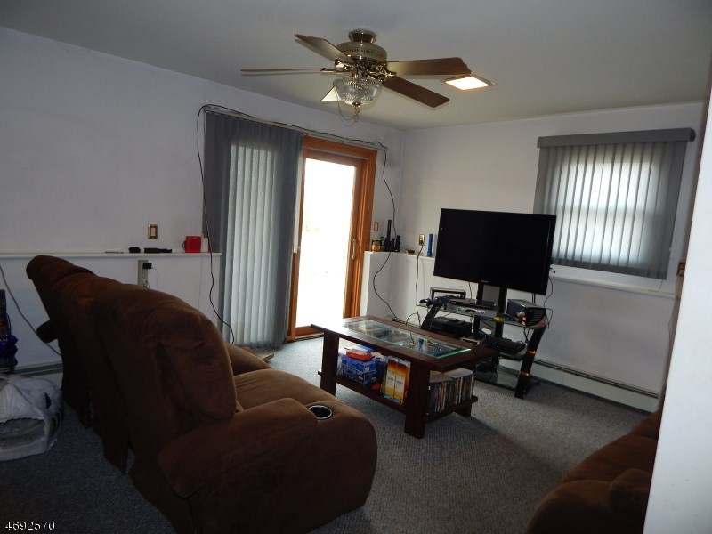 6 James Rd