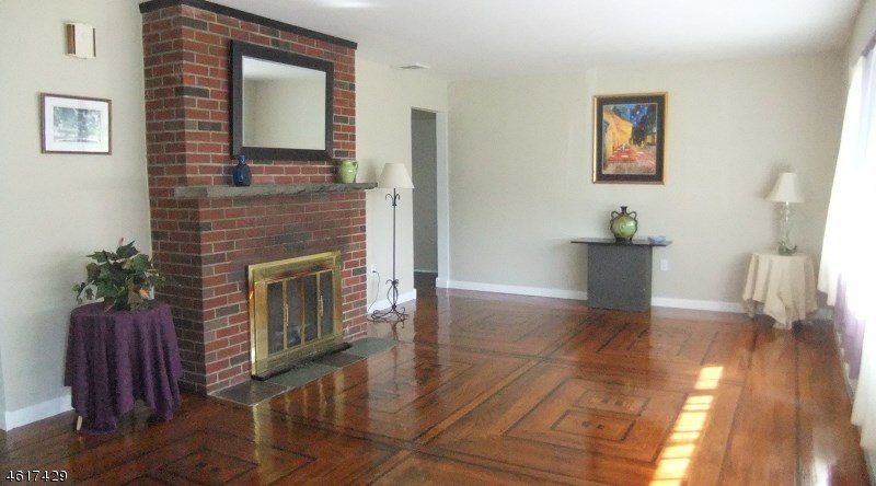 For Sale: 37 Kenvil Ave Succasunna, NJ 07876