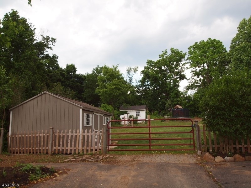 For Sale: 104 Myrtle Ave Washington, NJ 07882