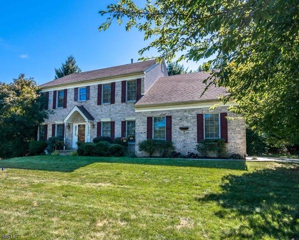 10 Glen Eagles Rd