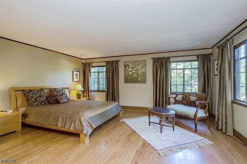 56 Blackburn Pl