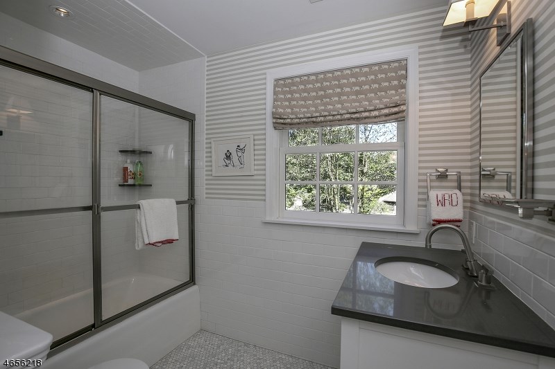 51 Blackburn Rd