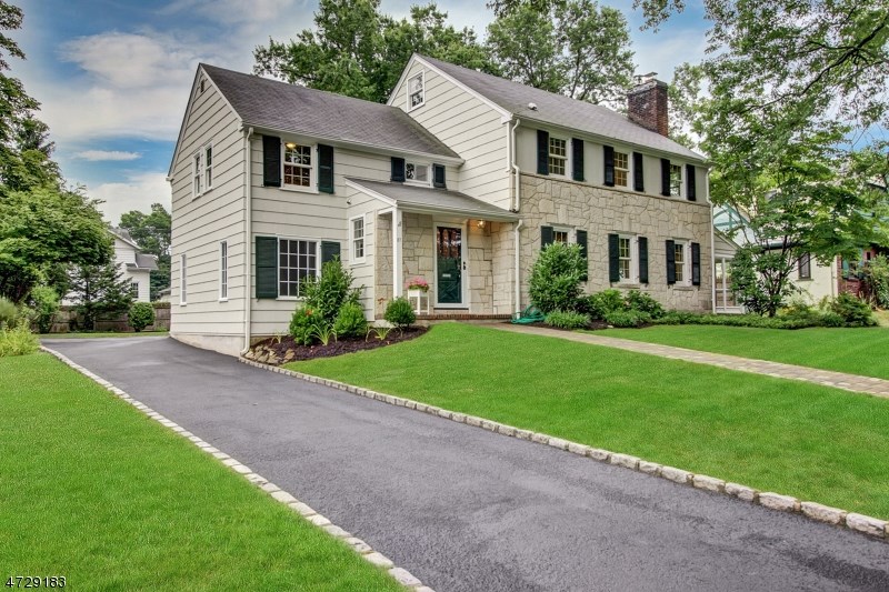 167 Mountain Ave