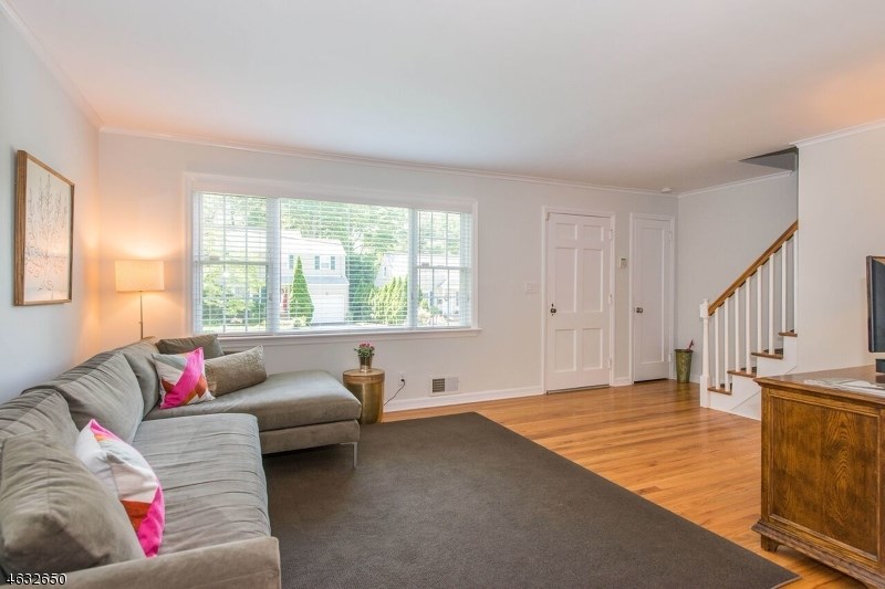 10 Montrose Ave Summit, NJ 07901