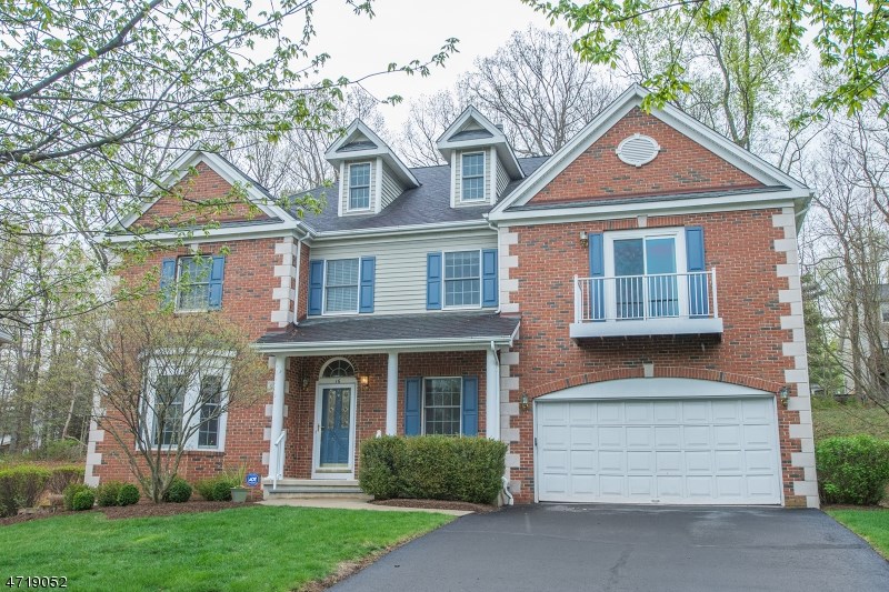 27 Cobble Ln