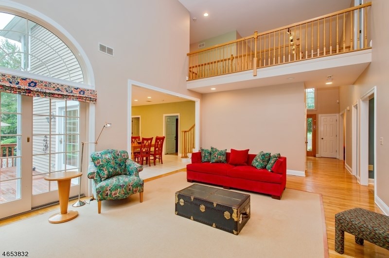 76 Deer Creek Dr