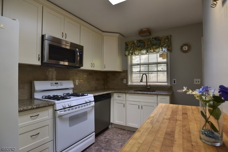 5 Cottage St
