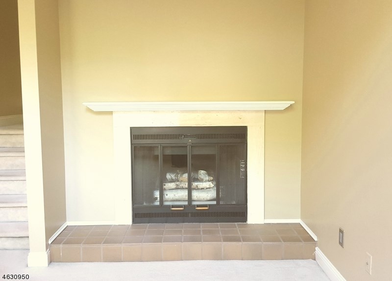For Sale: 92 Ashley Ct Bedminster, NJ 07921