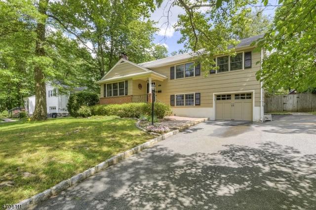 11 Dempster Rd