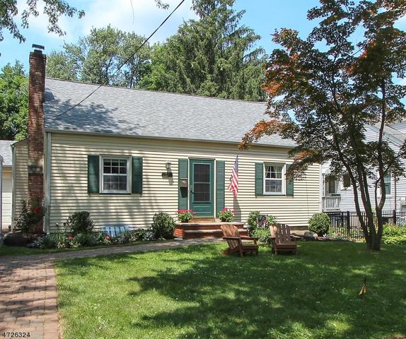 11 Dempster Rd