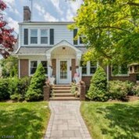 11 Dempster Rd