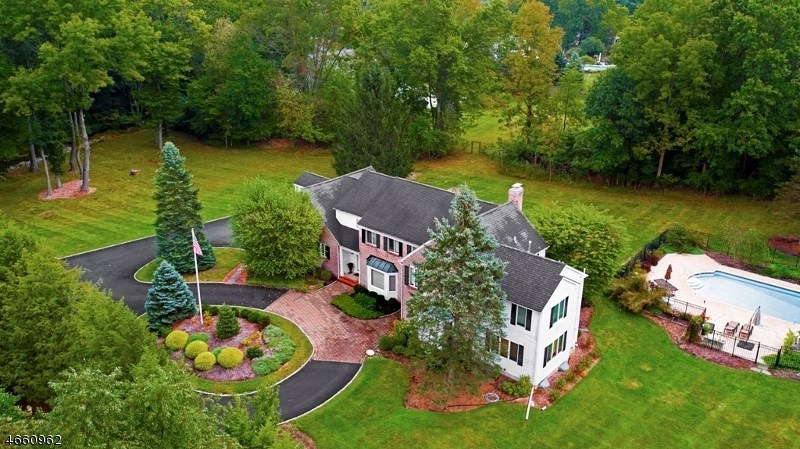 6 Chesterbrook Rd