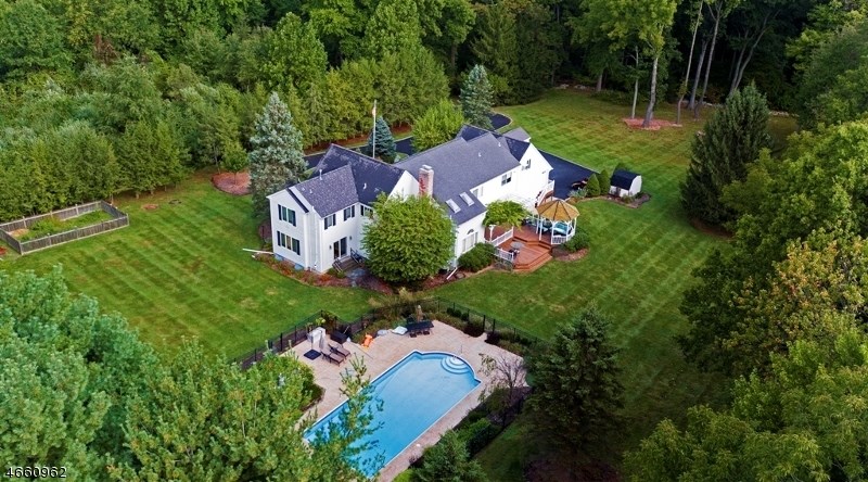 6 Chesterbrook Rd