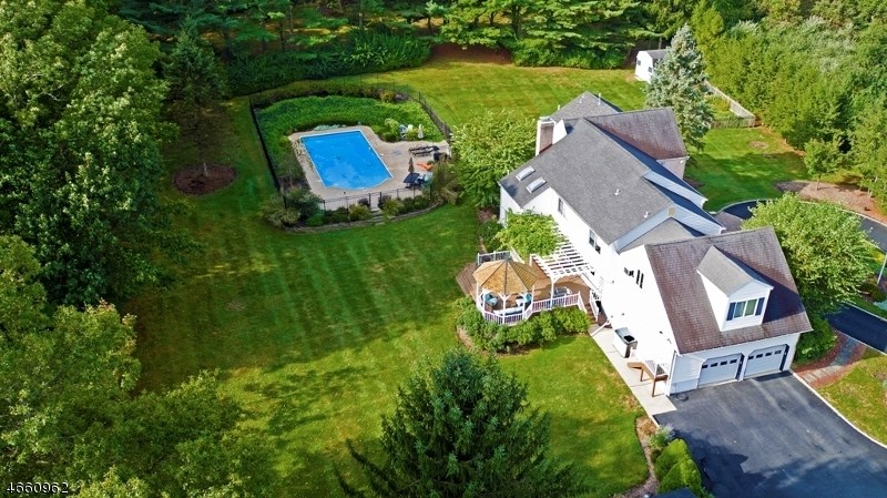 6 Chesterbrook Rd