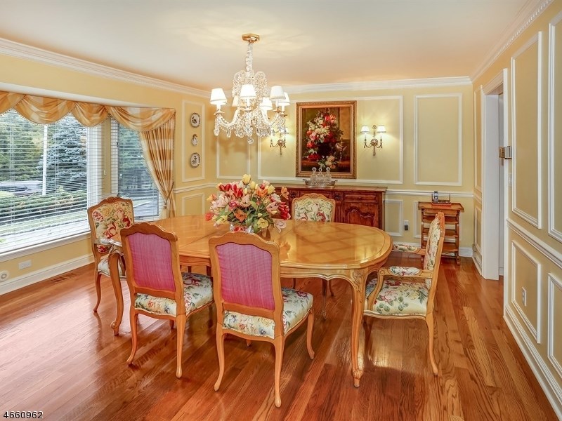 6 Chesterbrook Rd