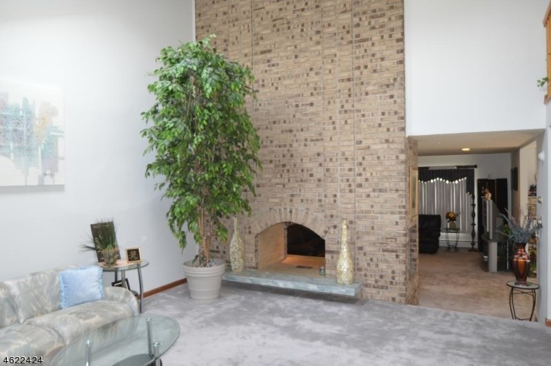 For Sale: 11 Woodbine Rd Florham Park, NJ 07932