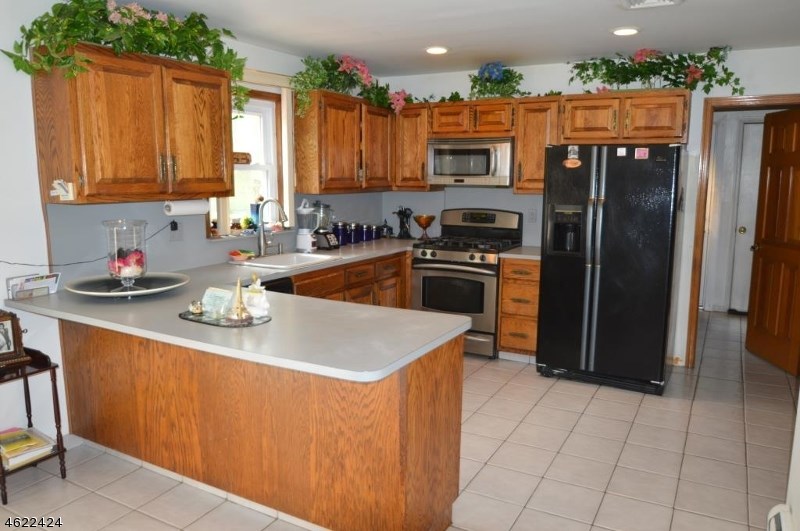 For Sale: 11 Woodbine Rd Florham Park, NJ 07932