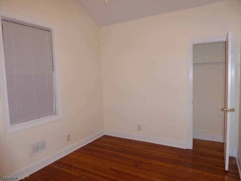394 Edwards Rd