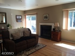 For Sale: 43 Castle Ridge Dr East Hanover, NJ 07936