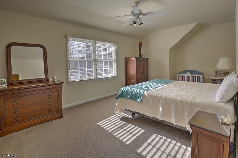 15 Dolly Bridge Rd