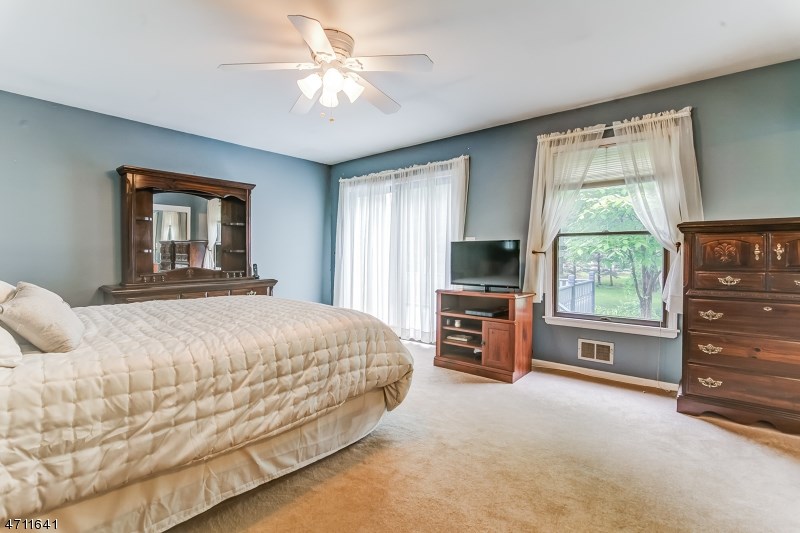 91 Circle Dr