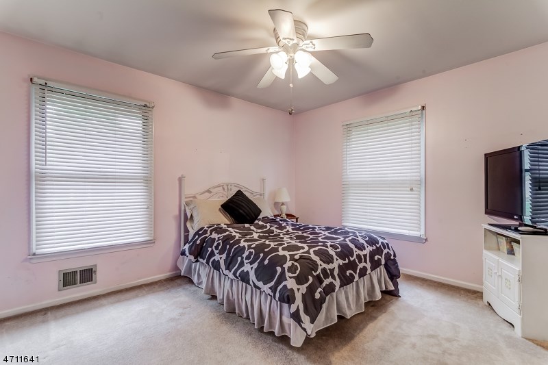 91 Circle Dr