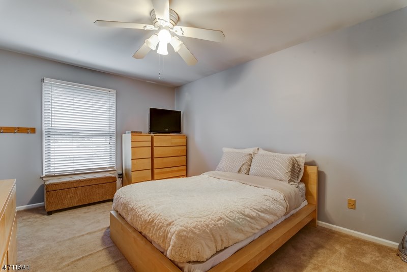 91 Circle Dr