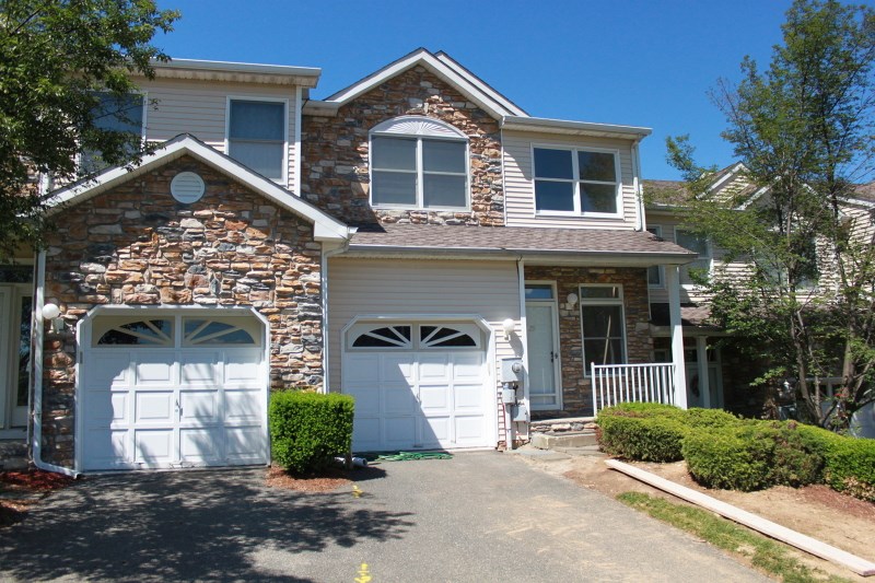 For Sale: 29 Summerhill Dr Morris Plains, NJ 07950