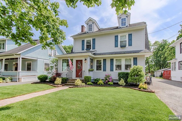 For Sale: 11 Academy Rd Morris Plains, NJ 07950